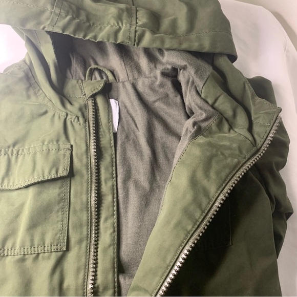 OLD NAVY- MILITARY GREEN UTILITY ZIP FRONT HOODED JACKET SIZE 4T. - Picture 3 of 4
